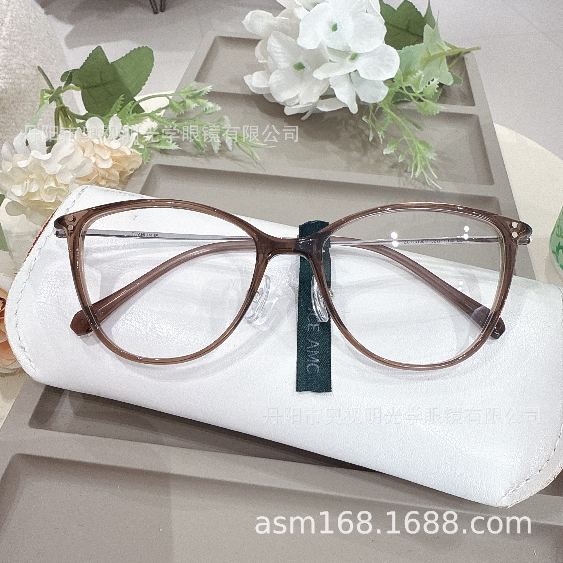 2025 ultra-light series titanium frame T004 fashionable men and…