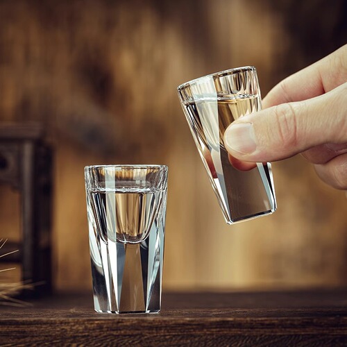 Household Glass Small White Liquor Cups Sipper Cups Thickened Spirits Cups High-Heel Wine Cups Liquor Sets Decanter Sets