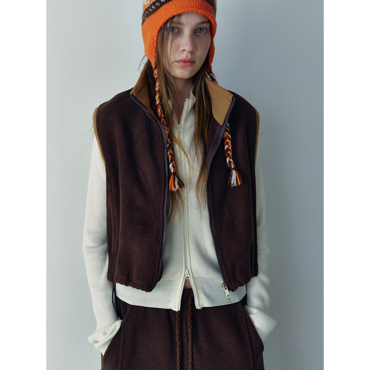 【玳禾】冬季新款休闲立领撞色可爱摇粒绒拉链短款小马甲女H9994