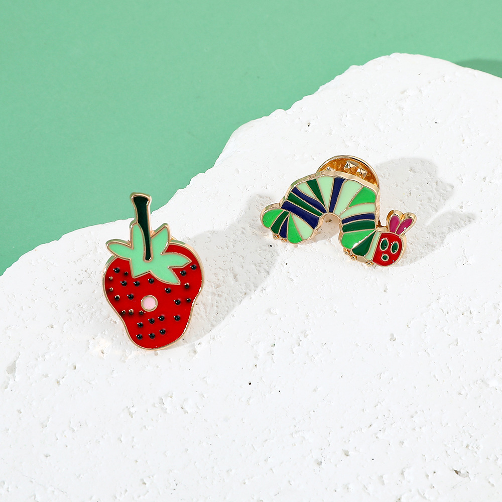 4g Weight Brooches Classification Holiday, Daily Occasion Alloy Material Cartoon, Strawberry Pattern Unisex Gender Enamel Design Casual, Cute Style Casual Cute Pin Cartoon Strawberry Alloy Enamel Unisex Brooches 16