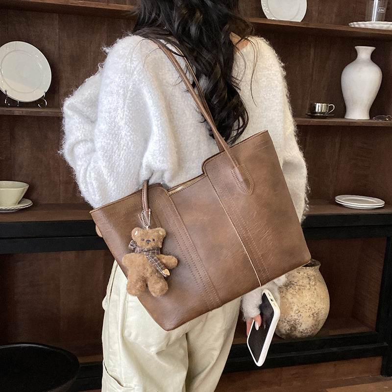 Túi tote nữ quai đeo vai và cầm tay cỡ lớn phong cách tối giản, chất liệu PU mềm — Gạo trắng không có mặt dây chuyền, Màu cà phê Không có mặt dây chuyền, Màu nâu không có mặt dây chuyền, Rượu vang đỏ không có mặt dây chuyền chi tiết 29