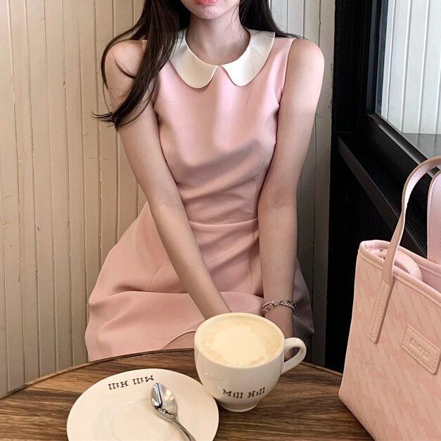 French-Style Color-Blocking Doll Collar Vest Dress for Women, 2026 Summer, Elegant and Age-Reducing, Waist-Cinching A-Line Short Dress French-Style Color-Blocking Doll Collar Vest Dress for Women, 2026 Summer, Elegant and Age-Reducing, Waist-Cinching A-Line Short Dress