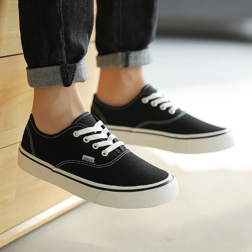 Douchuan solid color casual canvas shoes women's shoes spring Korean style trendy couple sports skateboard shoes student shoes wholesale
