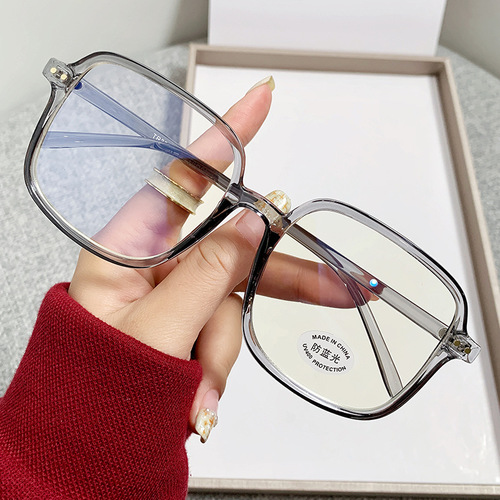 Ultra-light Myopia Small Red Book Instagram-Style Transparent TR90 Oversized Frame, No-Makeup Look, Influencer-Favorite Plain Glasses with Blue-Light Protection, Eyeglass Frame T30012