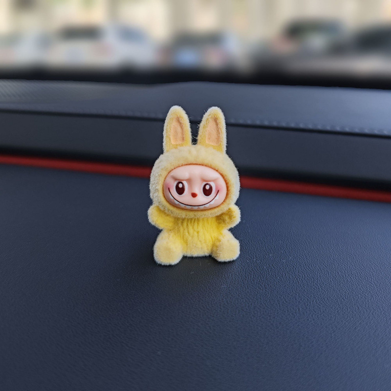 ドロップシッピング新しい座り姿勢ラブブ車のセンターコンソール装飾品 diy ジュエリーアクセサリー漫画車の卸売|undefined