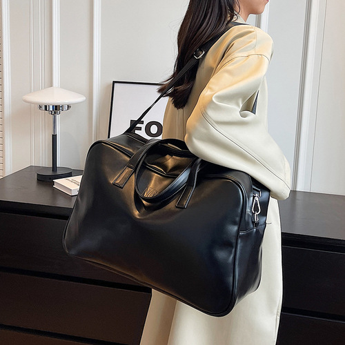 Large-capacity bag 2024 new style simple and versatile crossbody business trip luggage bag women's casual shoulder outing travel bag