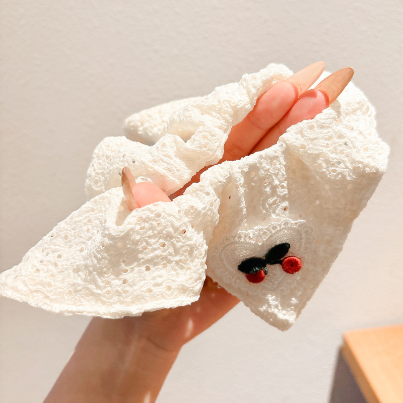 Toallas beige cuadradas francesas anillo de cabello cereza hueco anillo de cabello simple cola de caballo tierna cuerdas de cabello cereza amor