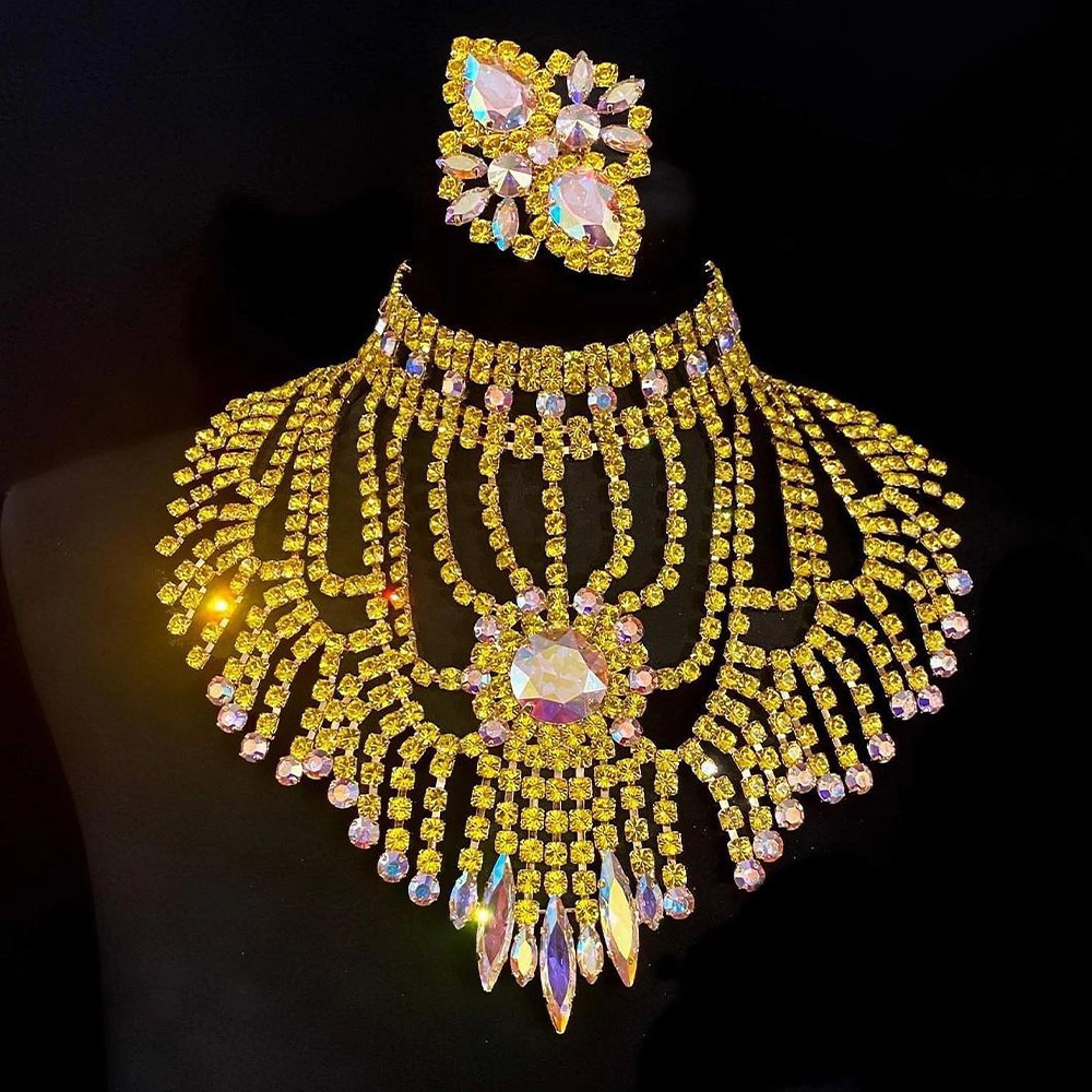 Nuevo collar de lujo transfronterizo europeo y americano exagerado rhinestone borla anillo traje reina joyería conjunto