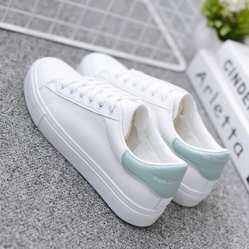 Korean version of white shoes for female students, very suitable for spring and autumn, leather flat running shoes, sports shoes, breathable women's sneakers