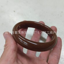 ������Ȼ�����謔��C�ӱ��׵������R�ϱ�͸��ʯ���_�m���C