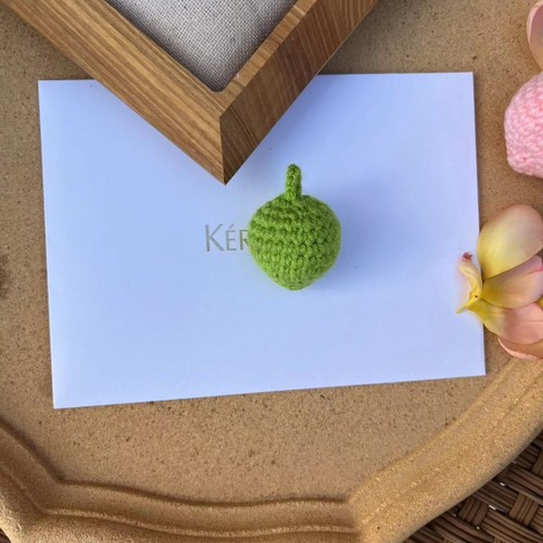  new Teacher’s Day gift crocheted peach and plum doll finished fruit pendant with peaches and plums all over the world