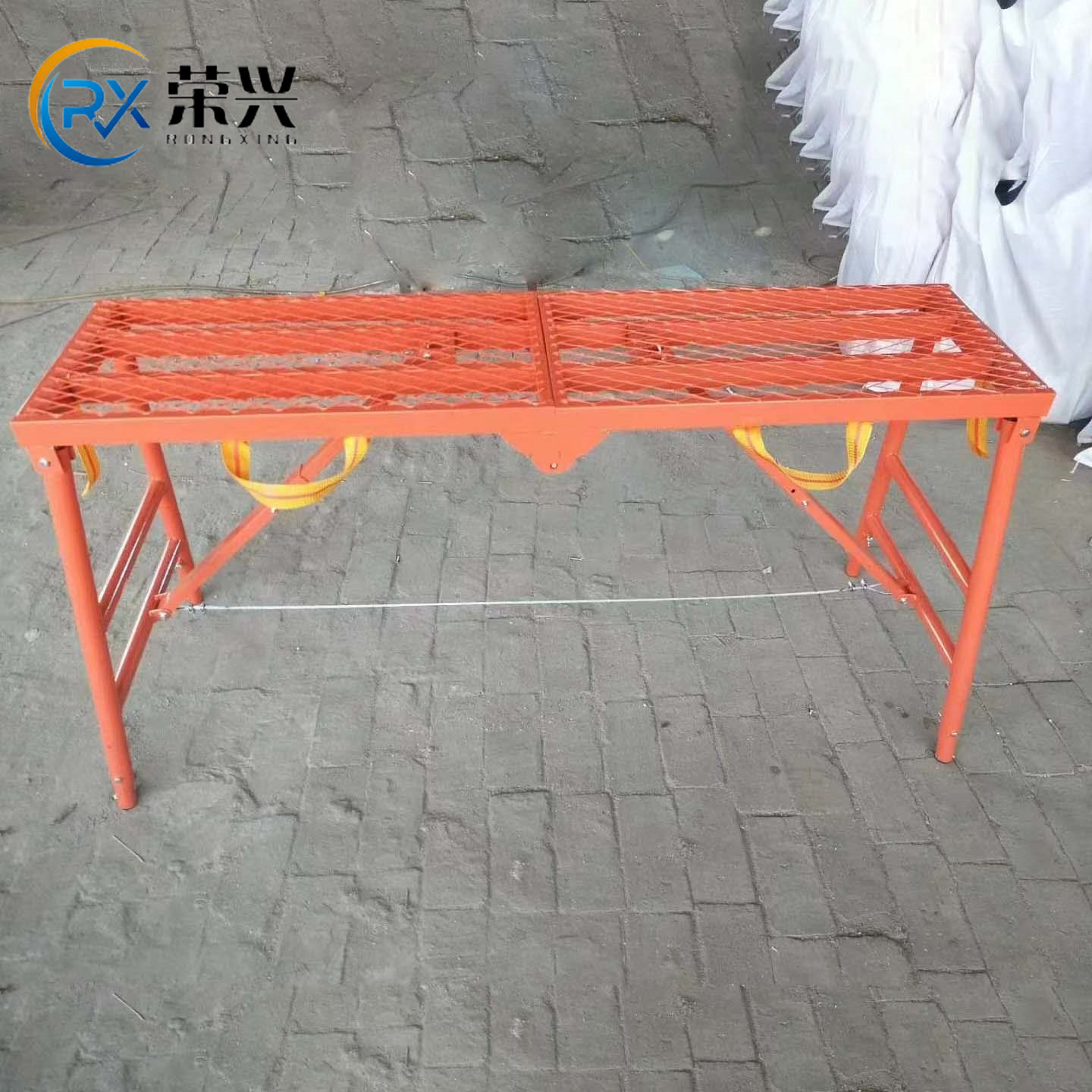 厂家销售折叠马凳室内装修圆腿网面镀锌喷涂折叠脚手架马凳