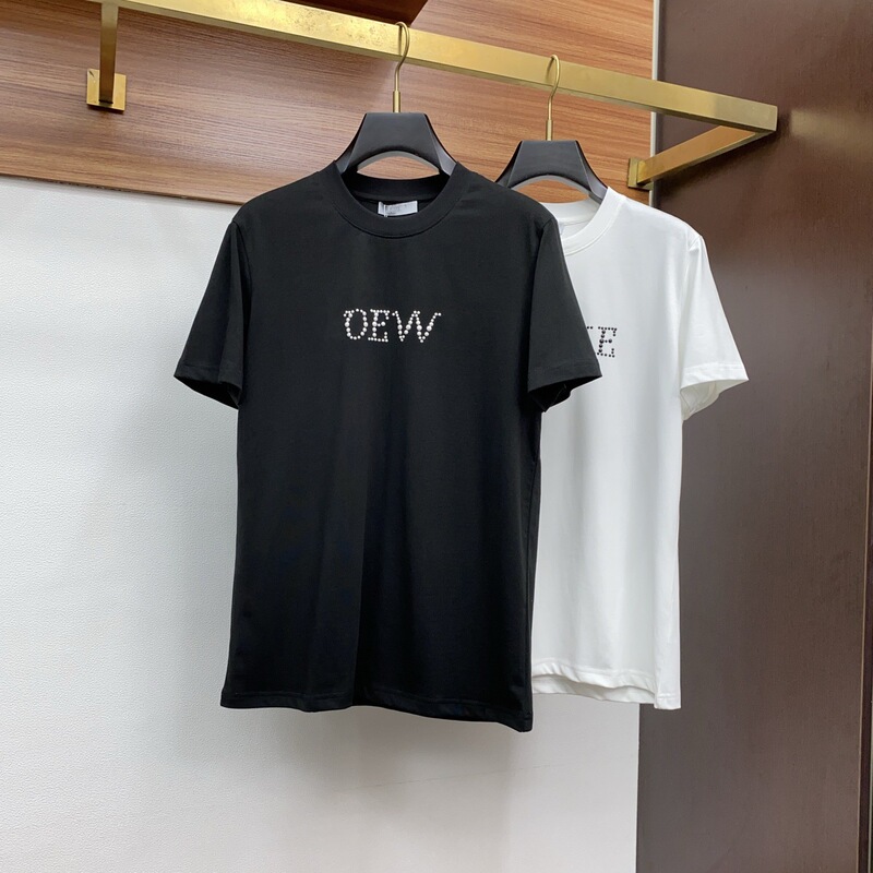 New spring and summer collection, in stock now: FF brand short-sleeved T-shirt with embroidered chest design, Parisian style, men's clothing, Lowe New spring and summer collection, in stock now: FF brand short-sleeved T-shirt with embroidered chest design, Parisian style, men's clothing, Lowe