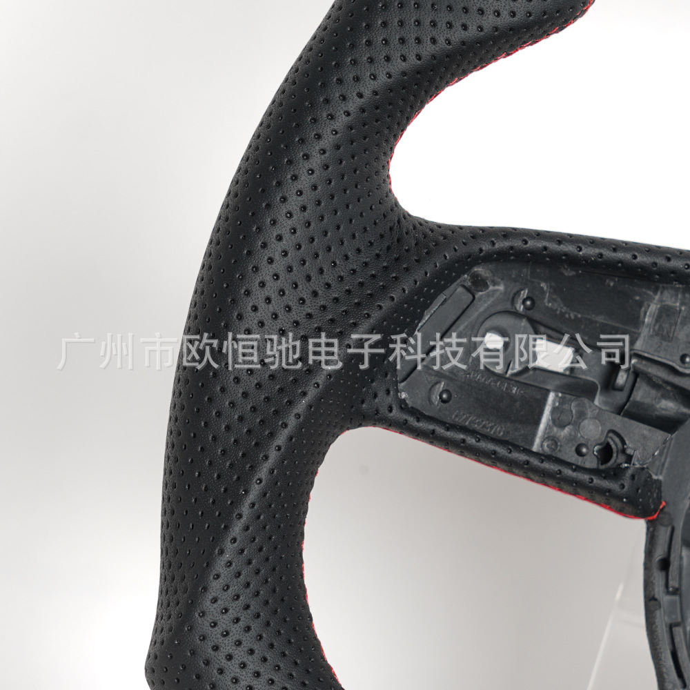 Cross-border hot sale is suitable for Audi RS 17 full leather red positioning line full leather car steering wheel assembly