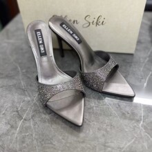 2026������Ʒ�W���L���^¶ֺ���߸�һ����Ů�I�Ը�ˮ荼���ŮЬ