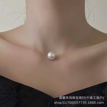 ����ɽ�º���Ȼ��ˮ�����������߿���Բǿ��΢����ձ�������