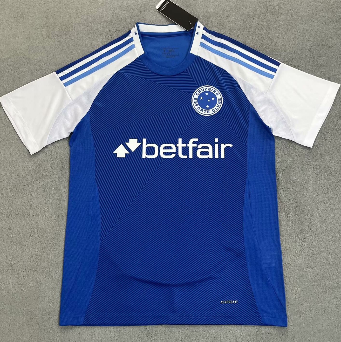 2526 크루제이로 홈코트