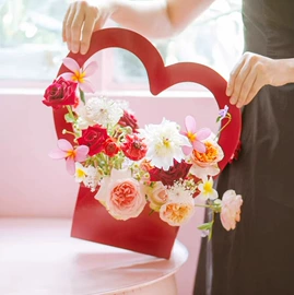 鲜花包装;其他礼品包装;纸袋