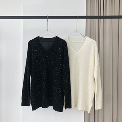 秋冬の女性の新型の頭のv字の襟の山のカシミヤのシャツのスパンコールのゆったりしている怠惰なニットの長袖のセーター