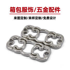 箱包logo标牌服饰吊坠挂件diy五金配件手工串珠手链项链装饰辅料