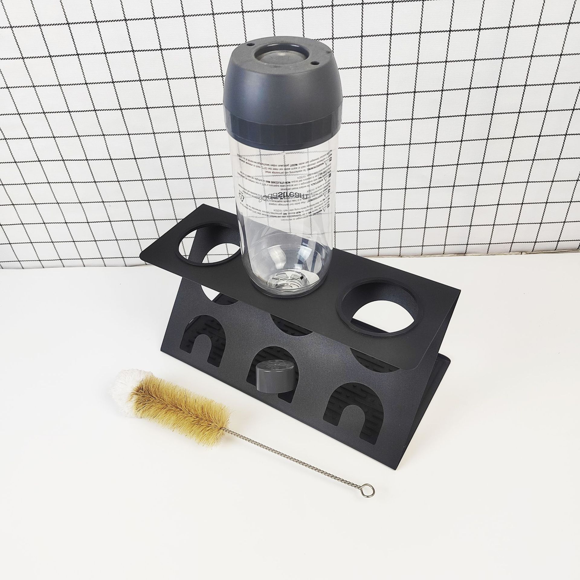 亚马逊不锈钢soda沥水架水瓶干燥玻璃杯架带硅胶垫杯子碗盘架