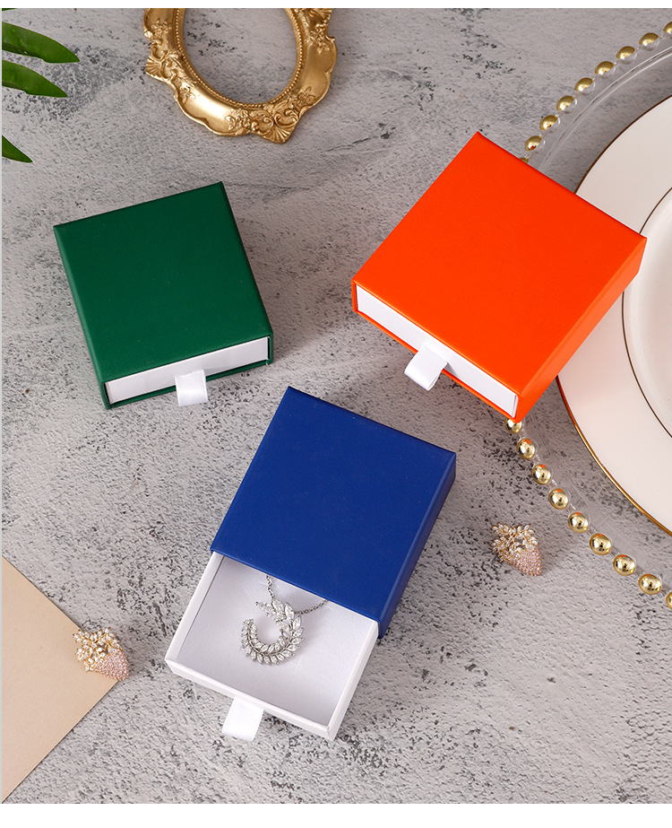1 Piece Paper Elegant Simple Style Daily Date Solid Color Jewelry Boxes display picture 6