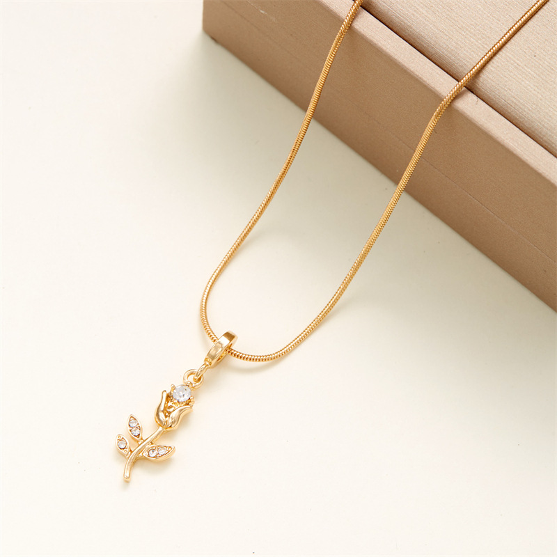 Casual Simple Style Tulip Alloy Plating Women's Pendant Necklace 1 Piece display picture 9