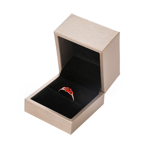 Light Color Accessory Jewelry Box, Gold High-Grade Brushed Leather Gift Box for Necklace Earrings Ring Dropshipping Box