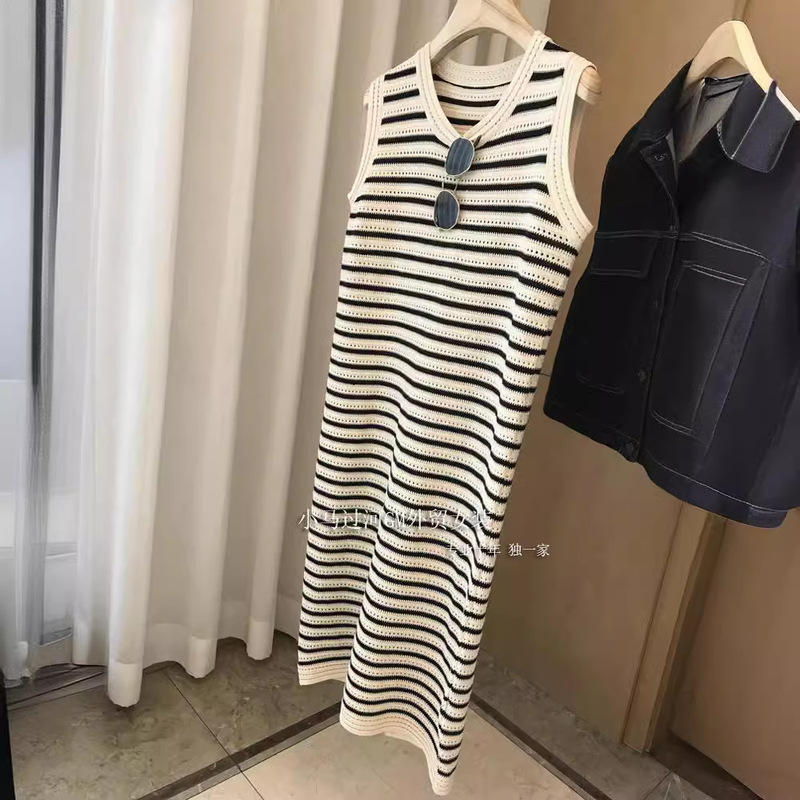 きれいですね ~ 人の手の高品質の透かし彫りのストライプのメリヤスのやせているベストのワンピースの女性の夏|undefined