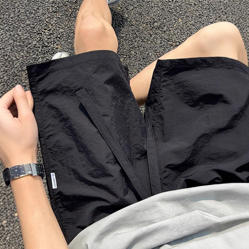 2025 Summer Dopamine Ice Silk Shorts Men's New Thin Korean Style Niche Design Loose Casual Mid-Pants Men