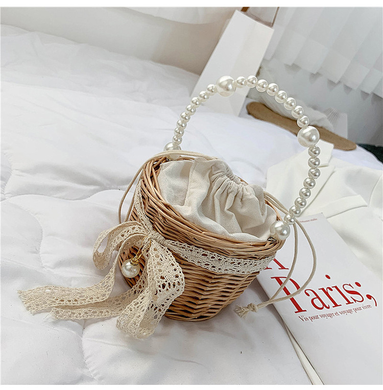 Fashion Round Straw Pearl Portable Bag display picture 25