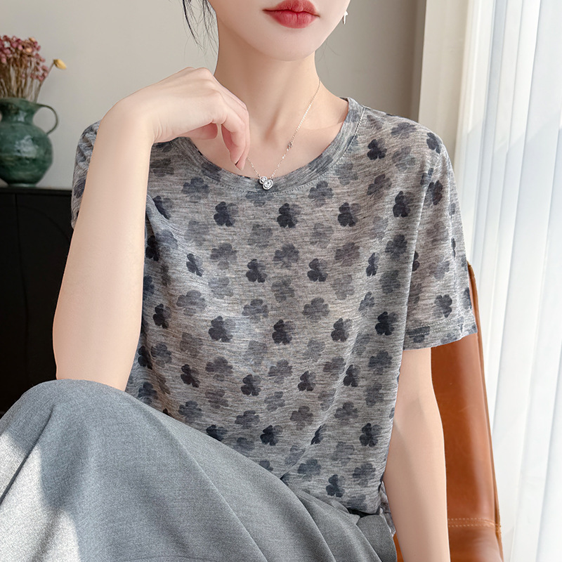 Cross-Border Summer New Style Round Neck Printed Short-Sleeve Iridescent Pattern Base Shirt, Women's Versatile Top for Daily Commuting