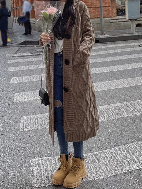 24 invierno Puyuan Retro encapuchado de torsión de estilo medio y largo abrigo de suéter para mujeres otoño invierno perezoso