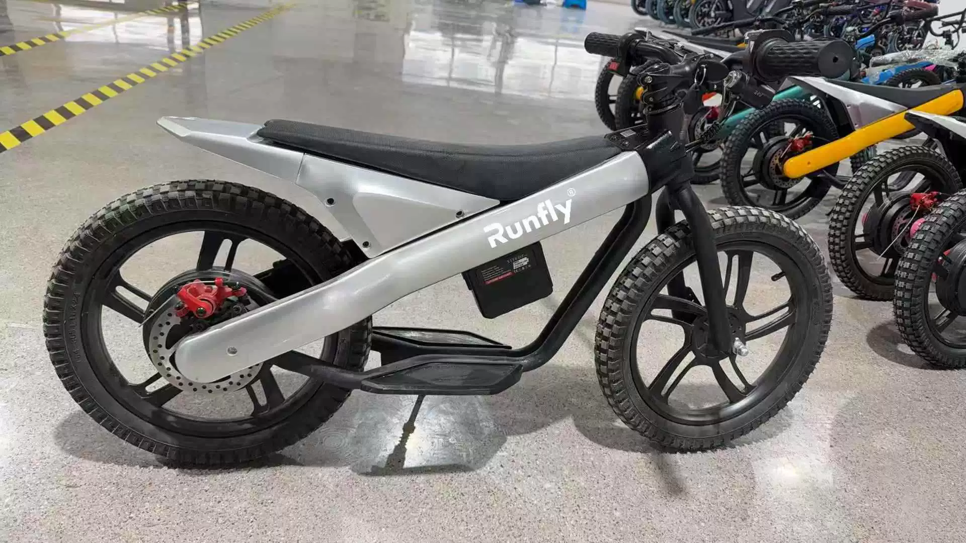 [2026 новый 300W 16" детский баланс велосипеда без педалей]