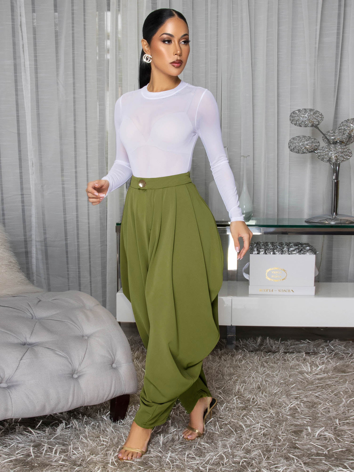 Damen Freizeithose In Unifarben Mit Blumendetail Urbaner Stil_voghion.com