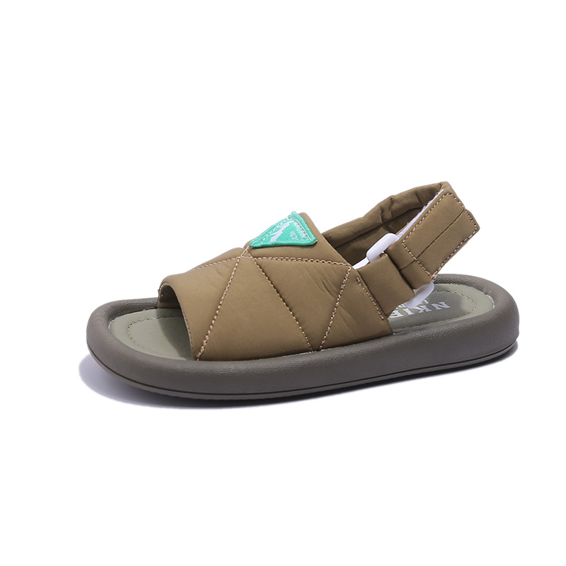 2025 nuevas sandalias de moda de verano para niños, zapatos de playa de suela blanda de estilo coreano para niños, medias zapatillas de exportación para niñas pequeñas, trbottomy