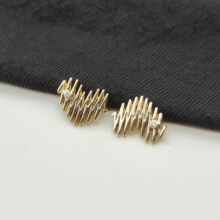 /JIAYAO/�ߙnë�ش��²��y���Ľ��ټ~���L��ŮС���L���b��o��