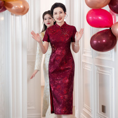 2025春の花嫁の喜姑の披露宴のドレスの小さい背のハイエンドの若いお母さんの結婚式の洋気の妻