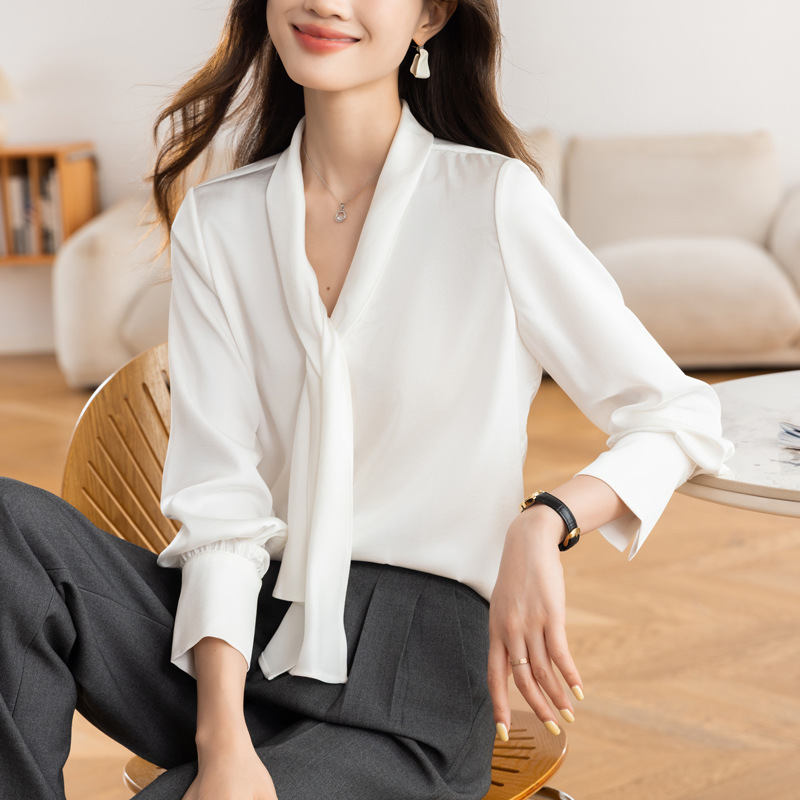 2025秋季新款缎面衬衫女长袖2025秋季新款设计感小众V领飘带上衣|undefined