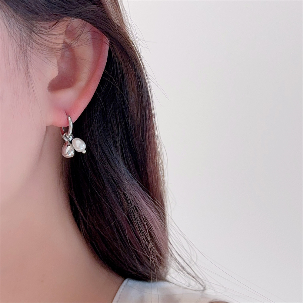 Náušnice s perlovým přívěskem pro ženy elegantní šperk_voghion.com