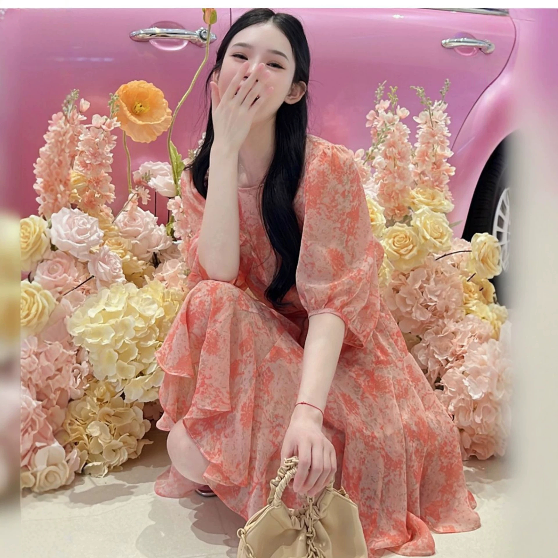 Váy hoa maxi nữ chất liệu chiffon tay ngắn thắt eo — Màu hồng