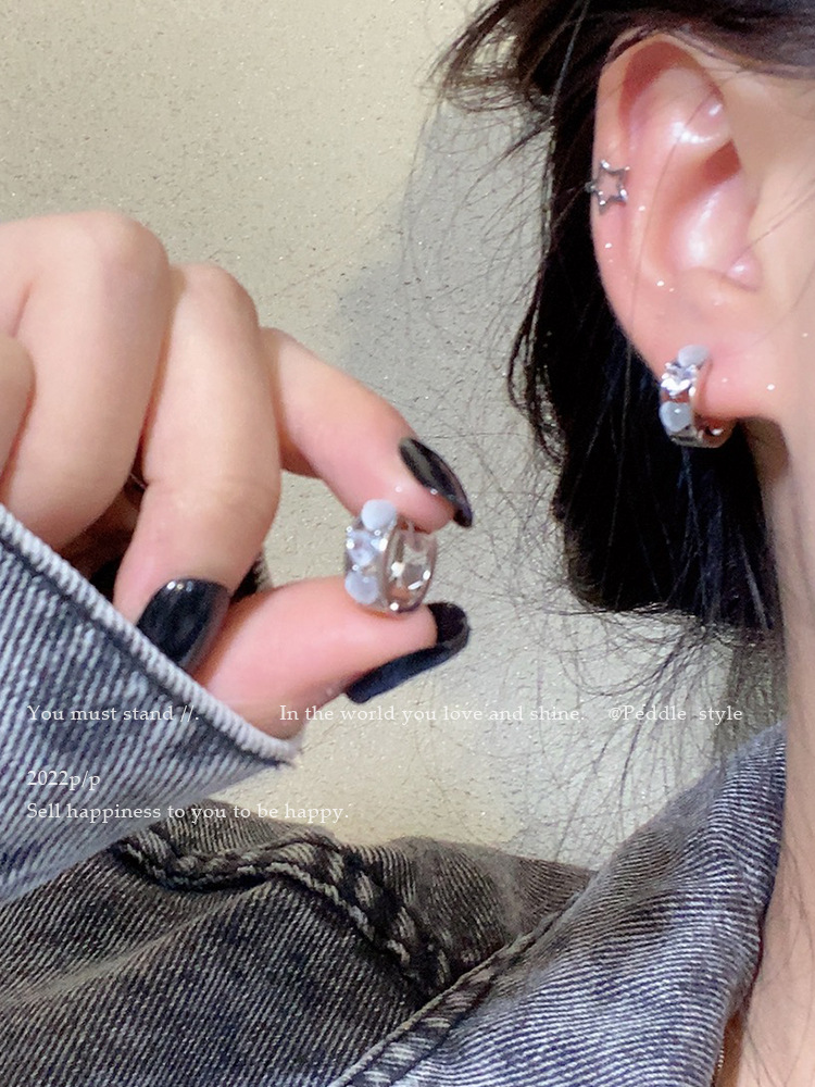 韓版新款灰色貓眼石愛心鋯石耳扣女小眾設計高級感精緻個性耳環耳