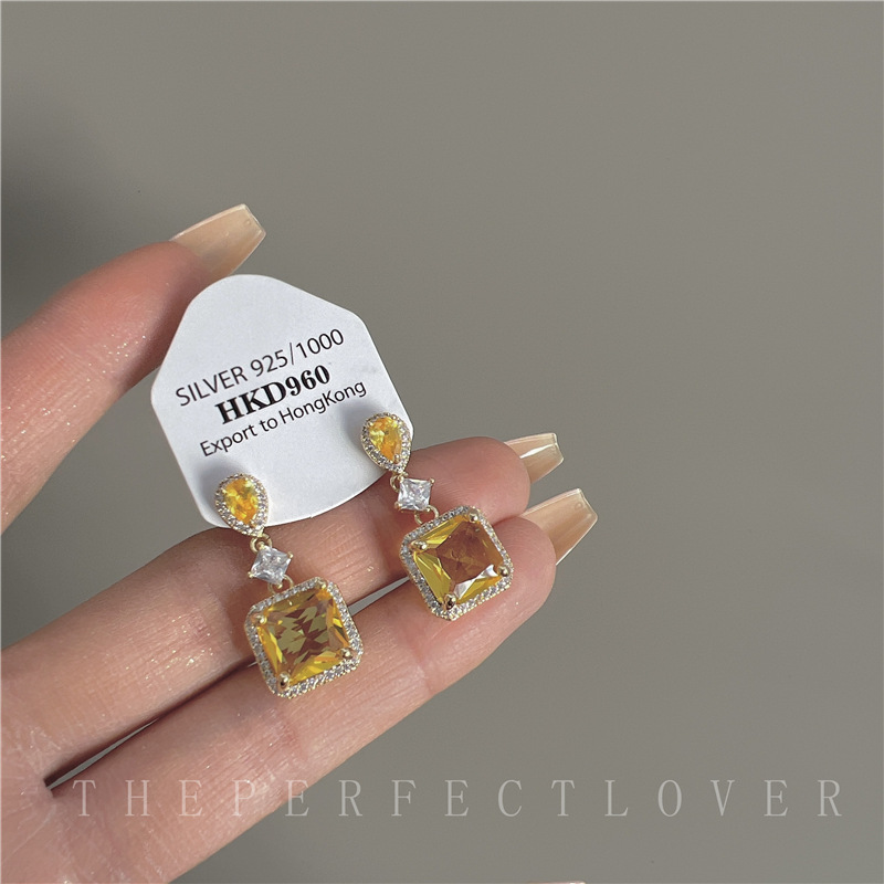 Yellow Diamond Drop Earrings Elegant Designer Style Earrings_voghion.com