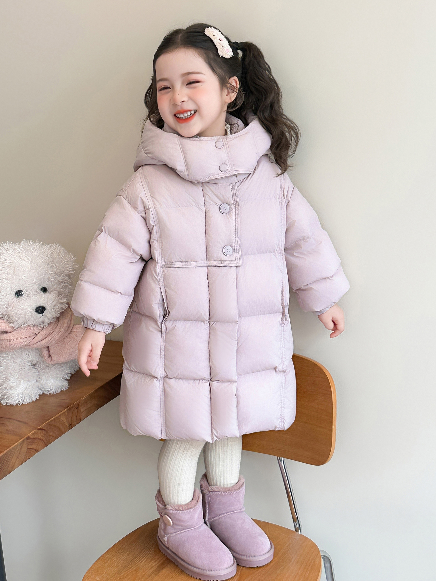 Chaqueta de pluma de niñas mediana y larga invierno 2025 nuevo niño engrosado de moda universal abrigo de invierno cálido chaqueta con capuz