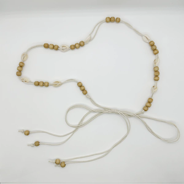 Shellwood beads knotted wax rope (camel)