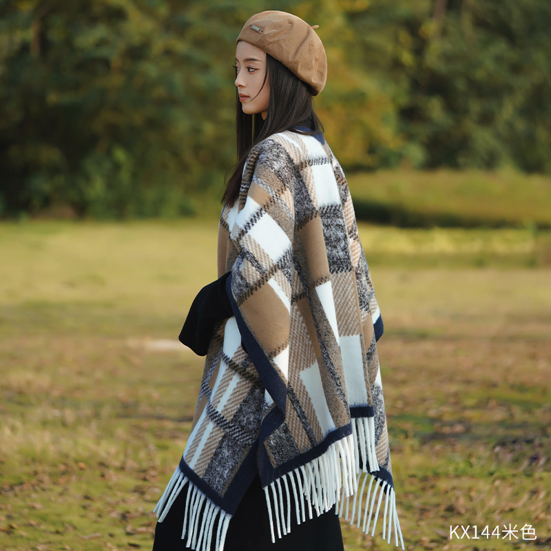 厂家批发水墨画大披风秋冬高级感旅游外套开叉披风女外搭披肩斗篷|undefined