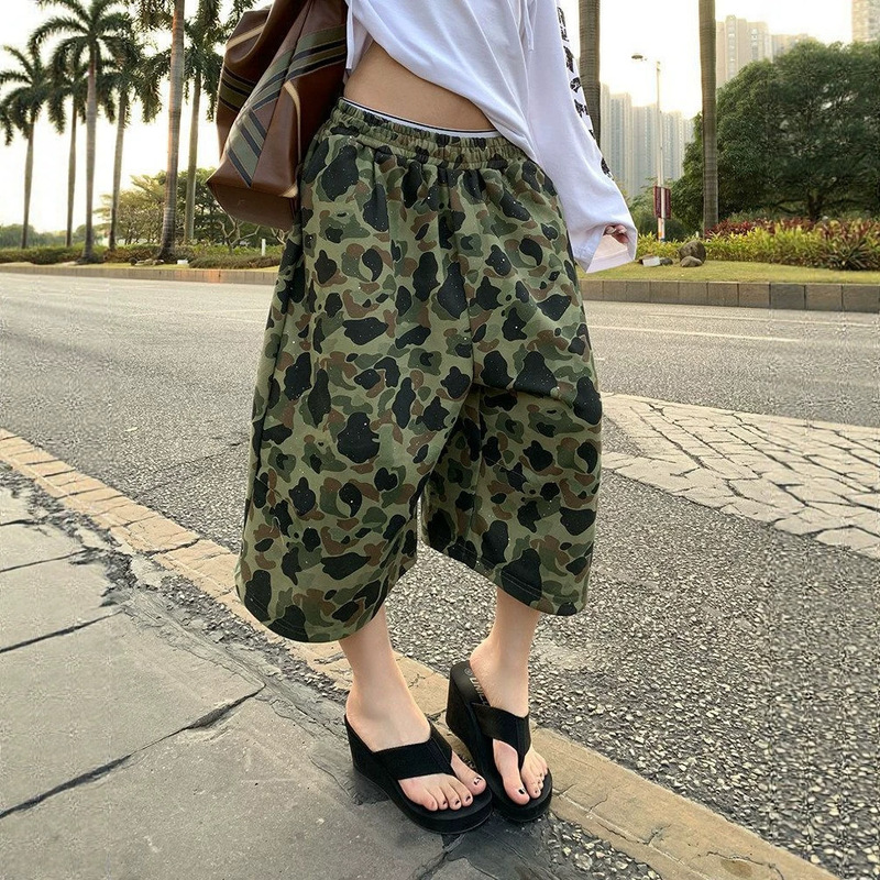 American-Style Casual Camouflage Wide-Leg Shorts for Men and Women, New Spring/Summer Vintage Street Style Loose Slimming Cropped Pants Trendy Brand American-Style Casual Camouflage Wide-Leg Shorts for Men and Women, New Spring/Summer Vintage Street Style Loose Slimming Cropped Pants Trendy Brand