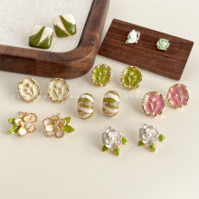 �����¿�С�����������hŮС���r�е��ͻ������nϵ��߼���