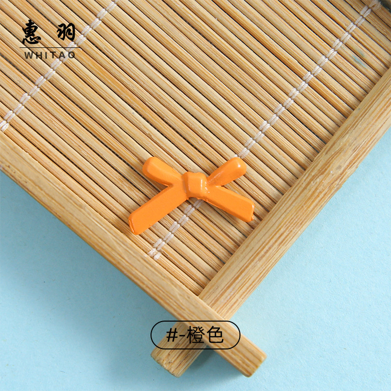 With bow, orange, small