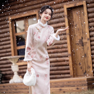 2024�����¿�����ʽ��������ѩ�᠖�ͺϳ���ӽq�Ӻ��ɫ��Ů����